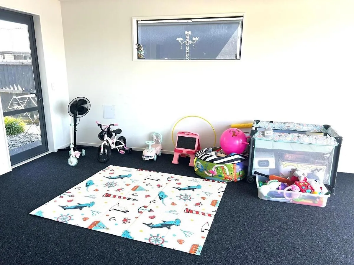 Modern Three Bedroom House クライストチャーチ 0*,  ニュージーランド