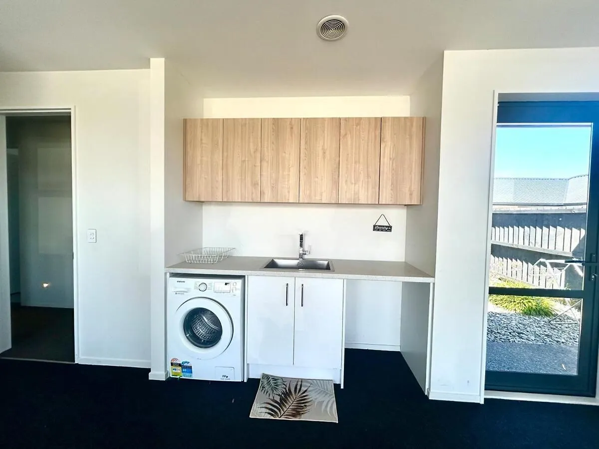 別荘 Modern Three Bedroom House クライストチャーチ